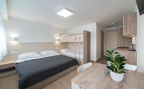 Pamer Apartments Zagreb - Group-Friendly Studios For 4